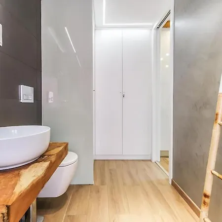 Portucale ! Deluxe Apartment Setubal